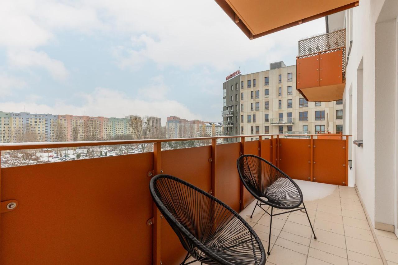 Loft Apartment With Parking In Warsaw By Noclegi Renters Kültér fotó